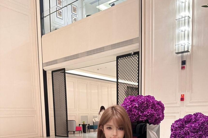 Long-Sleeve V-Neck Cropped Top with Mock Layering