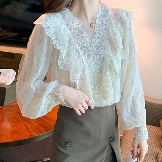 Puff-Sleeve V-Neck Lace Ruffled Blouse