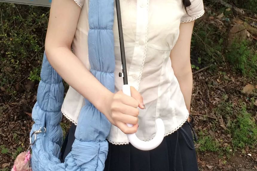 Crew Neck Lace Trim Short Sleeve Blouse