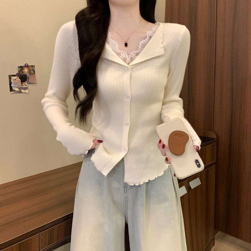 Ribbed Knit Long Sleeve V-Neck Lace Button Top