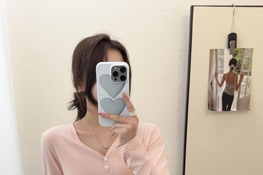 Classic V-Neck Long-Sleeve Tee in Solid Color