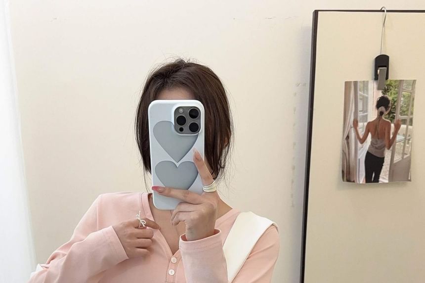 Classic V-Neck Long-Sleeve Tee in Solid Color