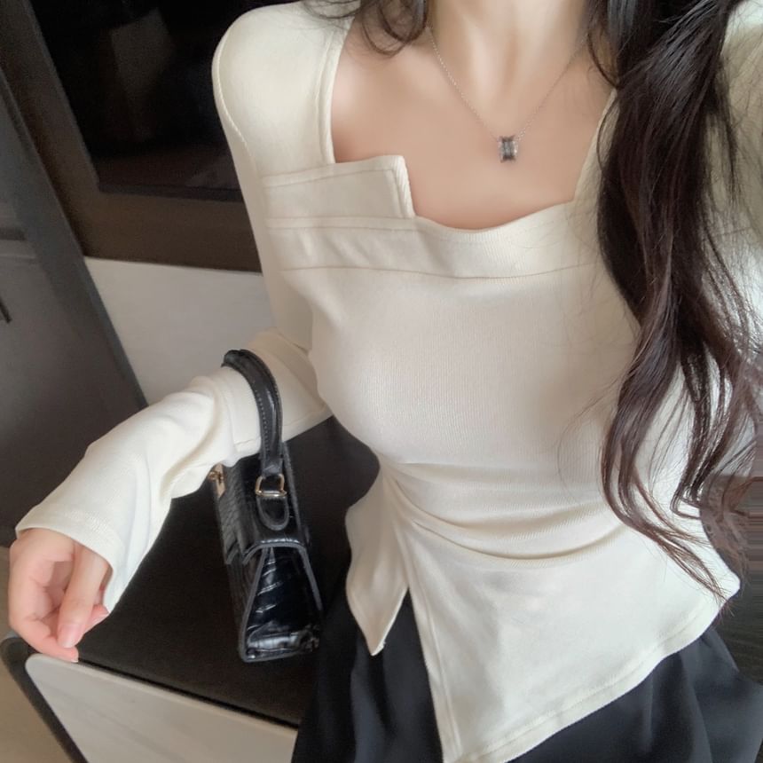 Ruched Slit Notch-Neck Tee with Long Sleeves