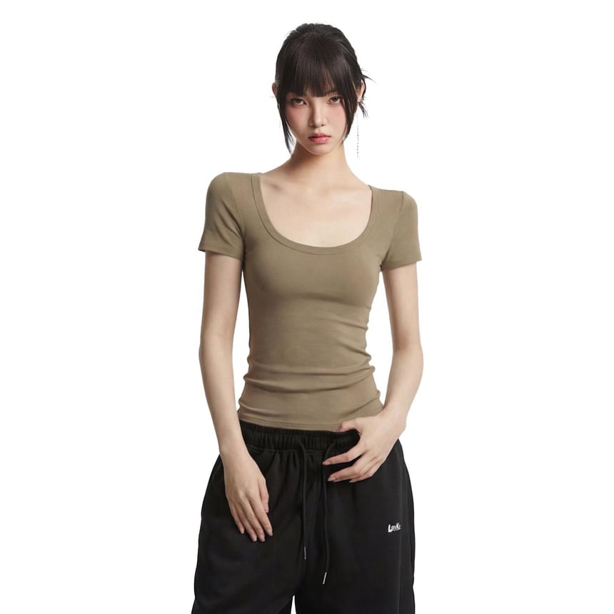Scoop Neck Short-Sleeve Essential Tee