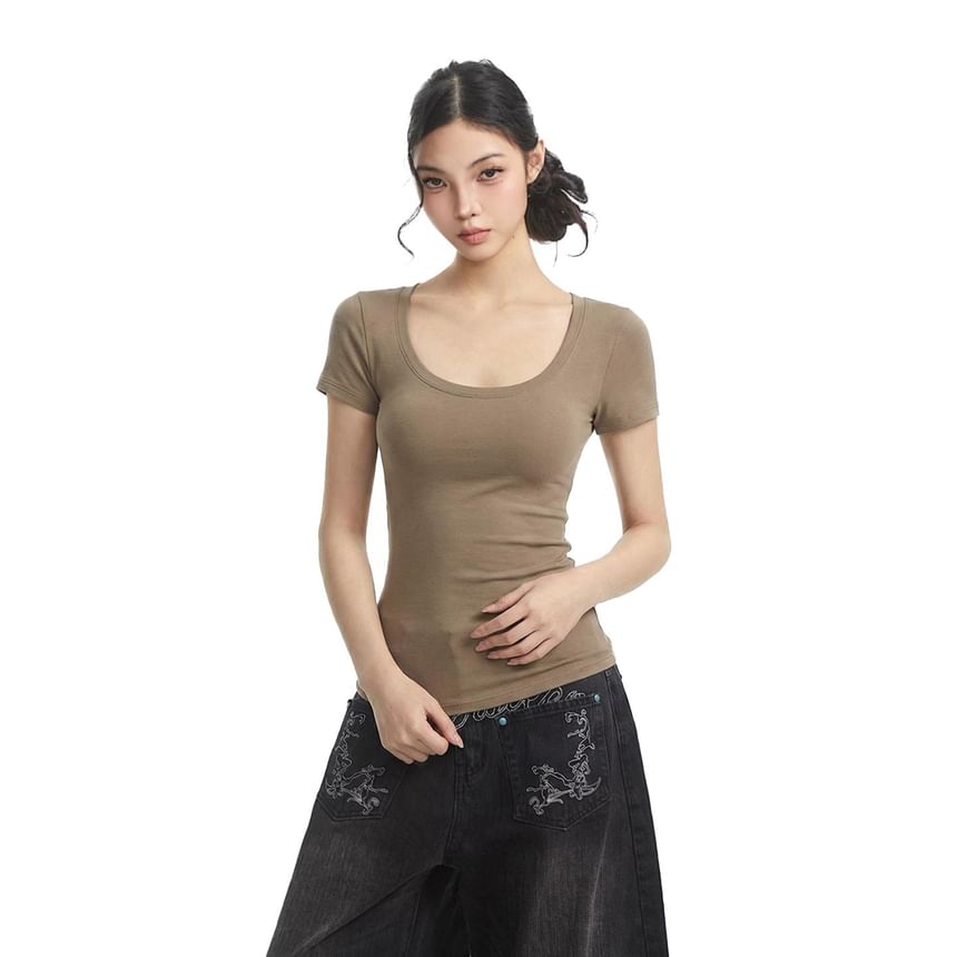 Scoop Neck Short-Sleeve Essential Tee