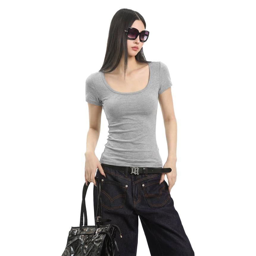 Scoop Neck Short-Sleeve Essential Tee