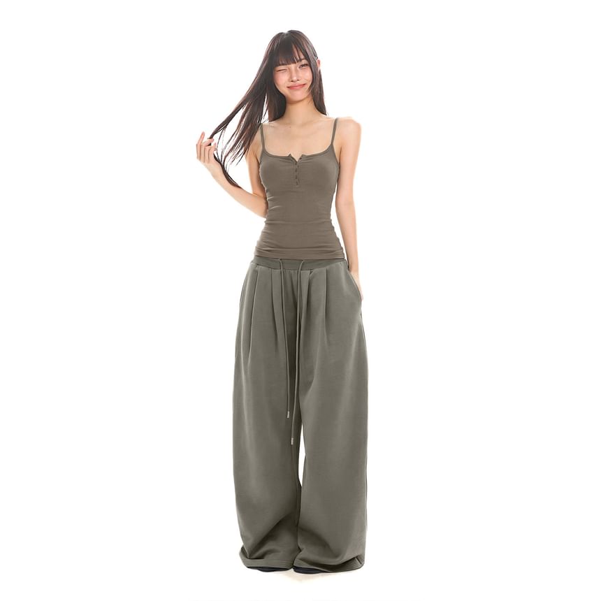 Henley Camisole with Drawstring Waist Baggy Sweatpants