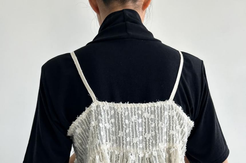 Textured Flowy V-Neck Camisole