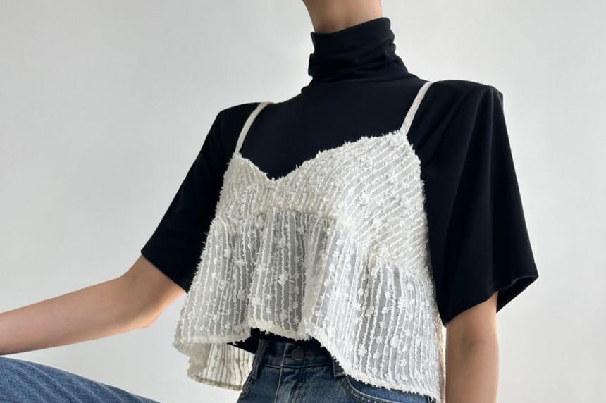 Textured Flowy V-Neck Camisole