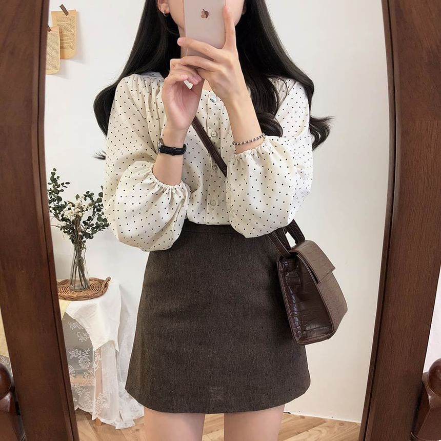 Dotted Round Neck Long-Sleeve Blouse