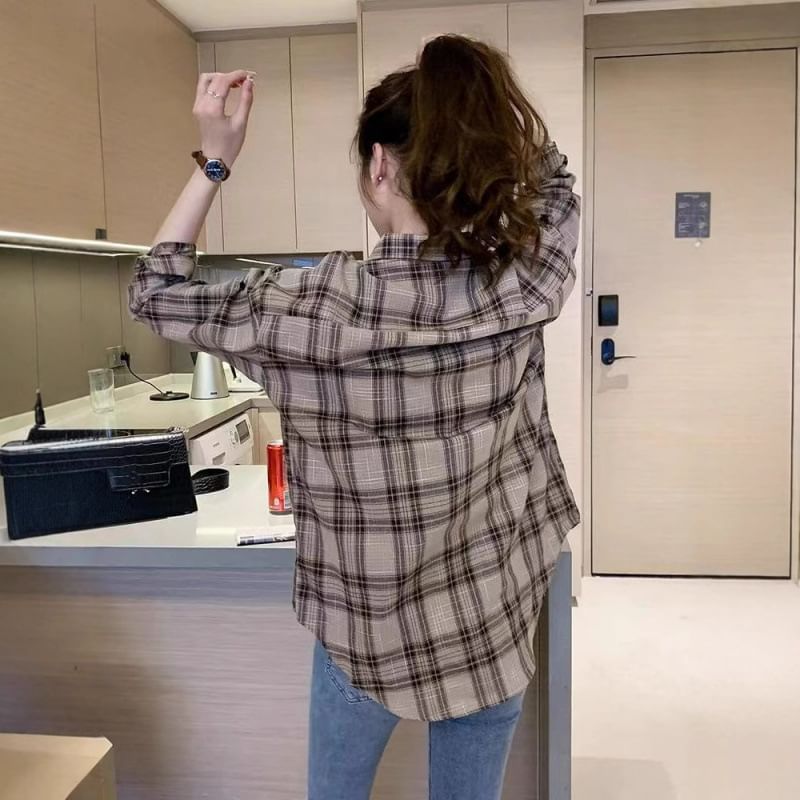 Collared Plaid Long-Sleeve Shirt