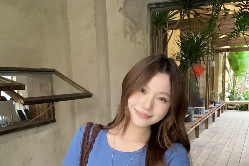 Round Neck Short-Sleeve Basic Tee