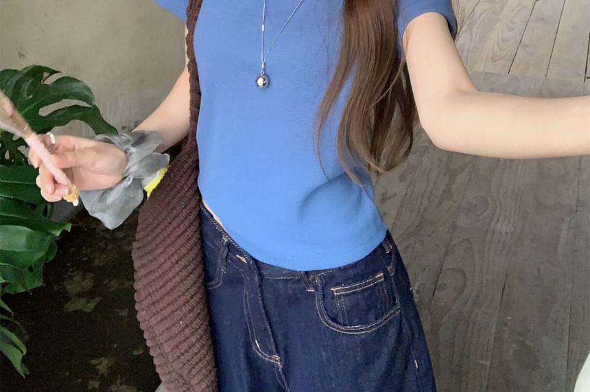 Round Neck Short-Sleeve Basic Tee