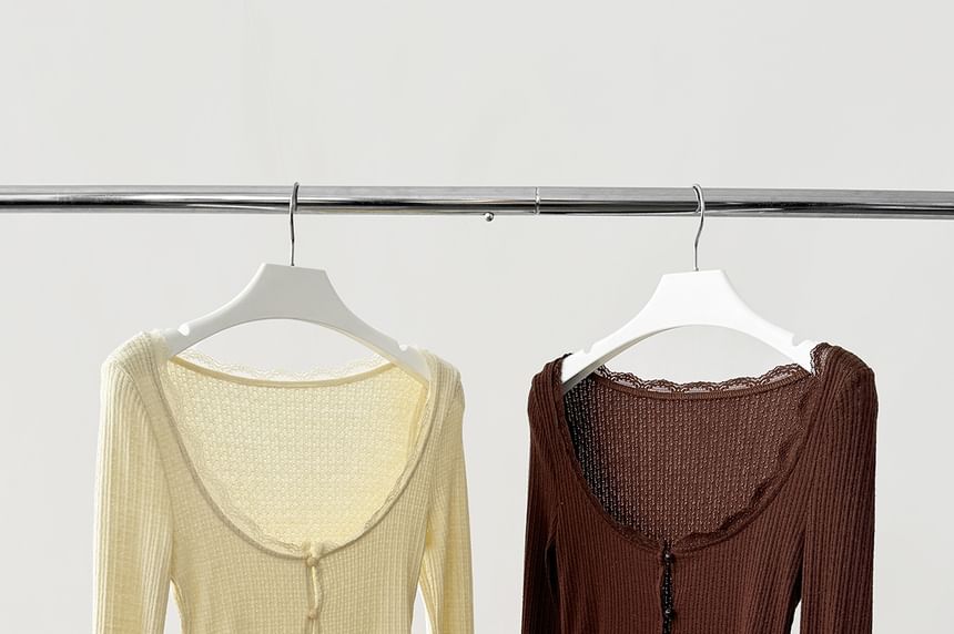 Scoop Neck Cropped Knit Top with Long Sleeves