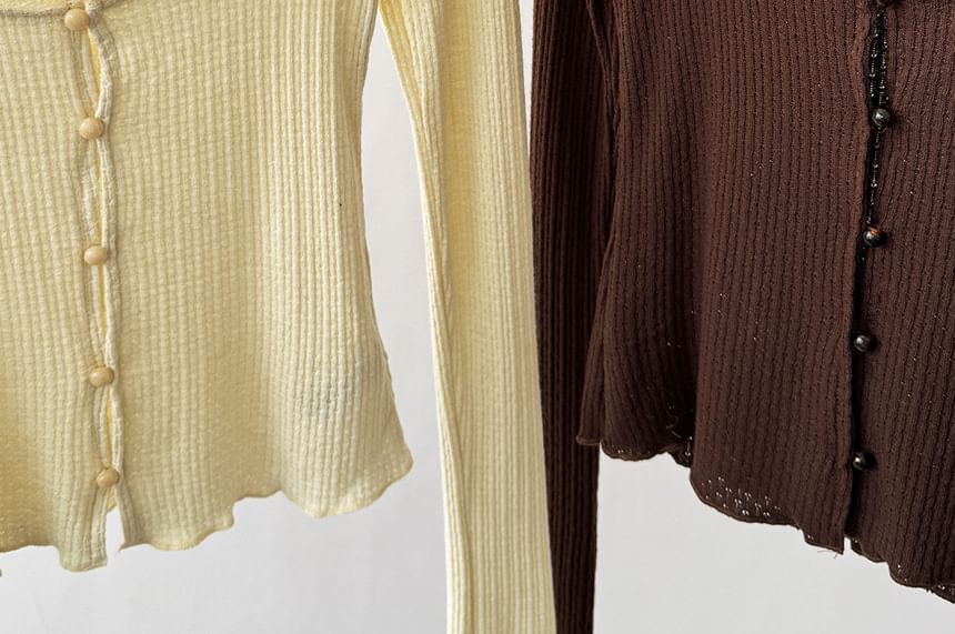 Scoop Neck Cropped Knit Top with Long Sleeves
