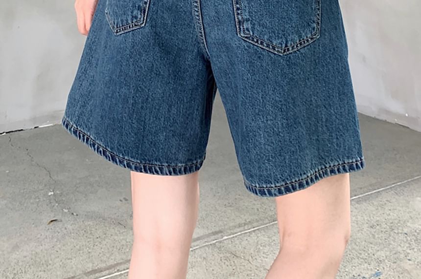 Mid Rise Washed Denim Wide Leg Shorts
