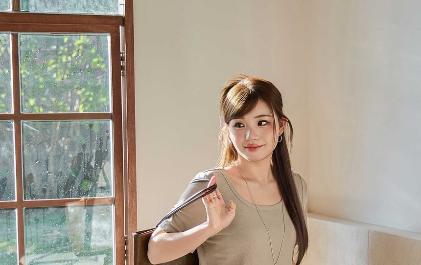 Scoop Neck T-Shirt and Maxi A-Line Skirt Set