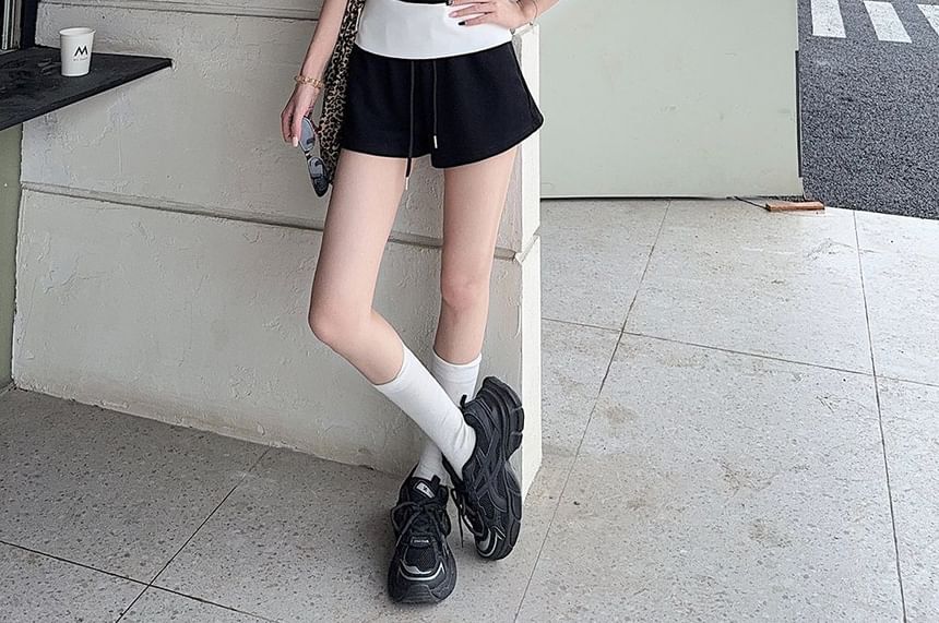 Cold Shoulder Crop Tee with Short Sleeves and Mock Layering