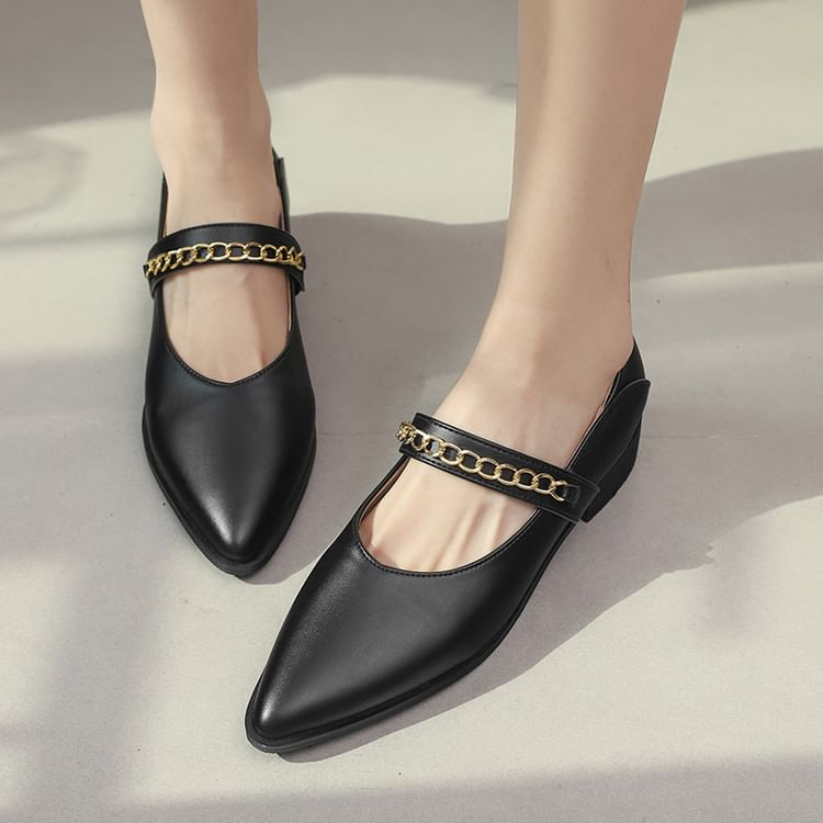 Pointy Chained Loafers