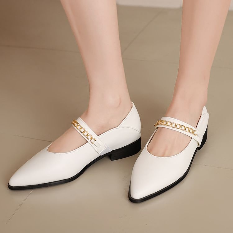 Pointy Chained Loafers