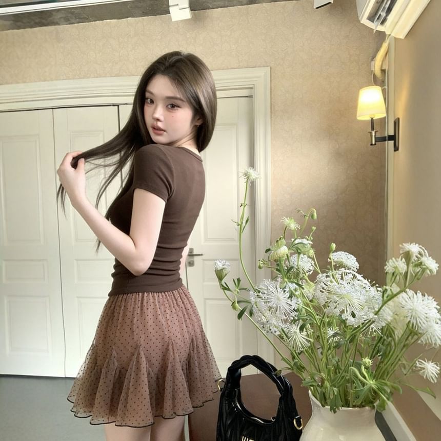 Short Sleeve Plain Slim-Fit T-Shirt / High Waist Dotted MIni Skirt