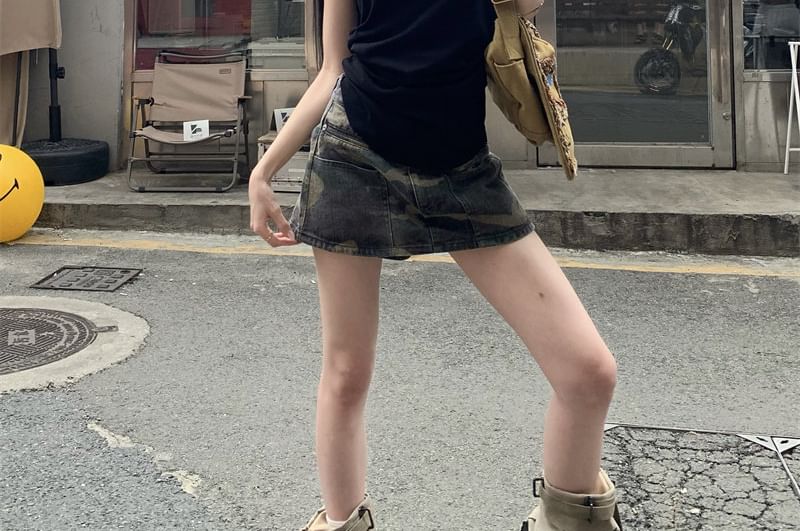 Crew Neck Plain Studded Tank Top / High Waist Camo Print Mini Pencil Skirt