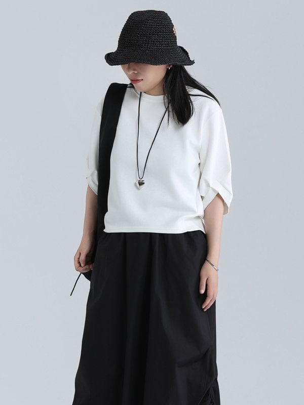 Classic Crew Neck Tee with Elbow Sleeves