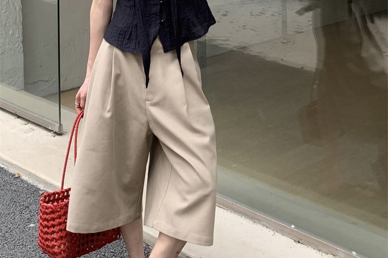 Tie-Neck Short Sleeve Blouse
