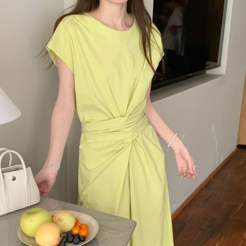 Short-Sleeve Crew Neck Plain Tie Waist Maxi A-Line Dress