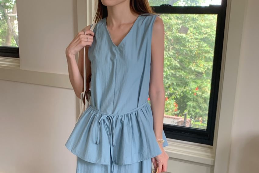 Sleeveless V-Neck Plain Peplum Slit Maxi A-Line Dress