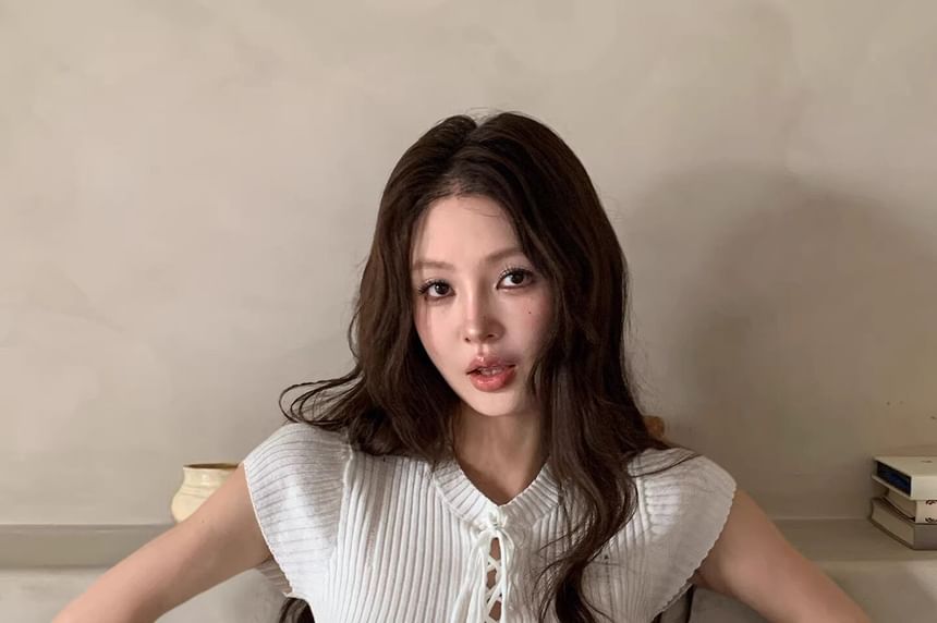Cap-Sleeve Crew Neck Distressed Lace-Up Plain Crop Knit Top
