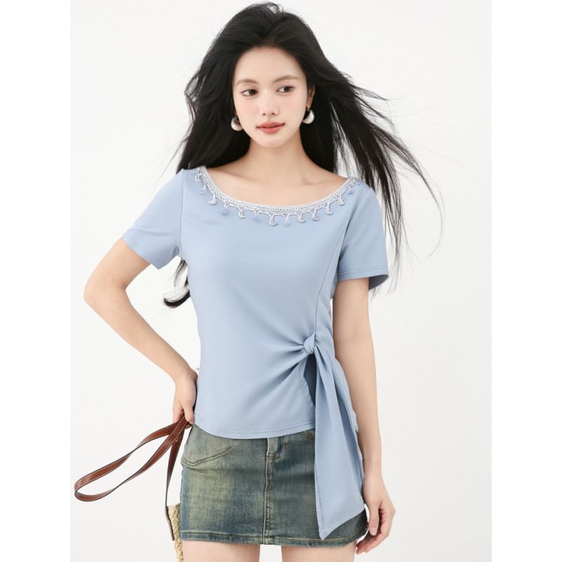 Short-Sleeve Boat Neck Lace Trim Fringed Slit T-Shirt