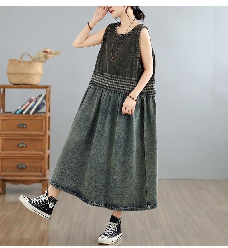 Sleeveless Round Neck Patchwork Washed Denim Maxi Smock Dress