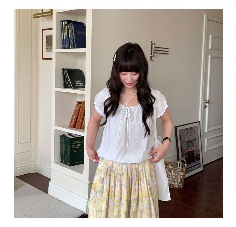 Frilled Tie-Neck Short-Sleeve Blouse