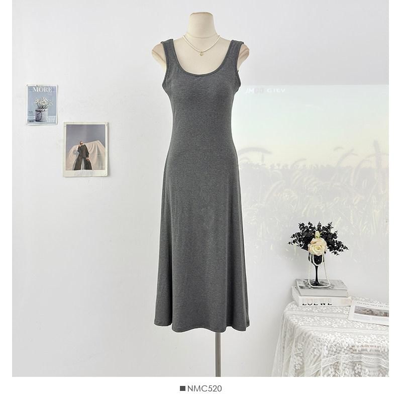Sleeveless Scoop Neck Plain Maxi A-Line Dress