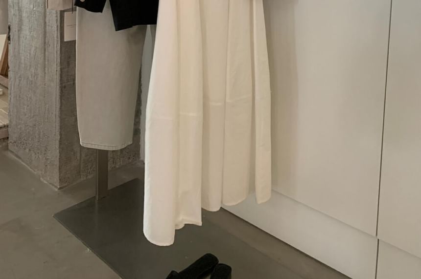 Set: Sleeveless Crew Neck Plain Maxi A-Line Dress + Crossbody Bag