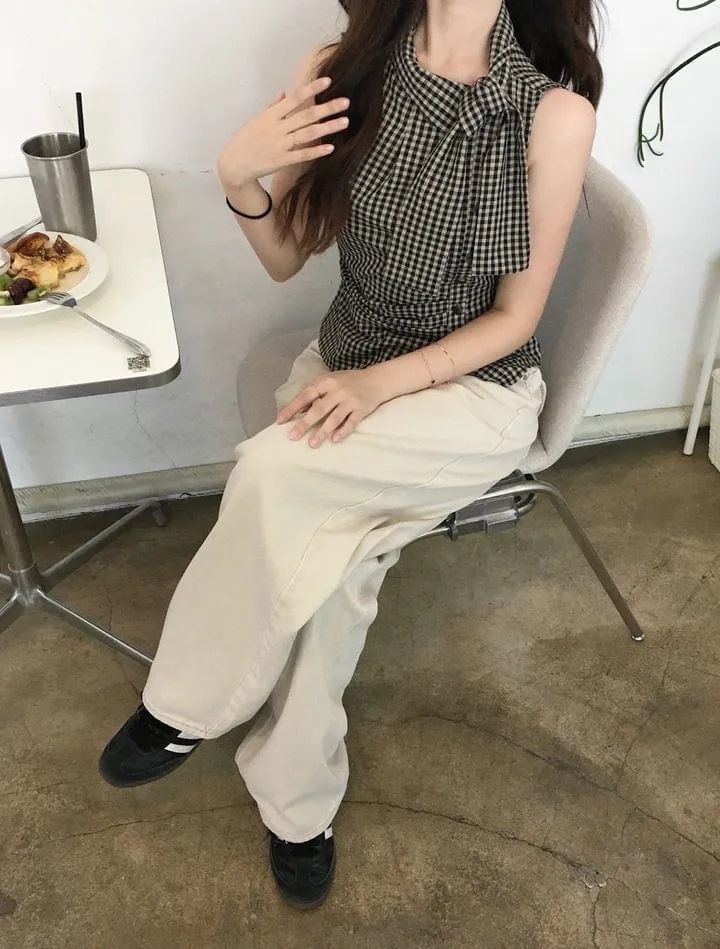 Stand Collar Gingham Ruched Button Crop Tank