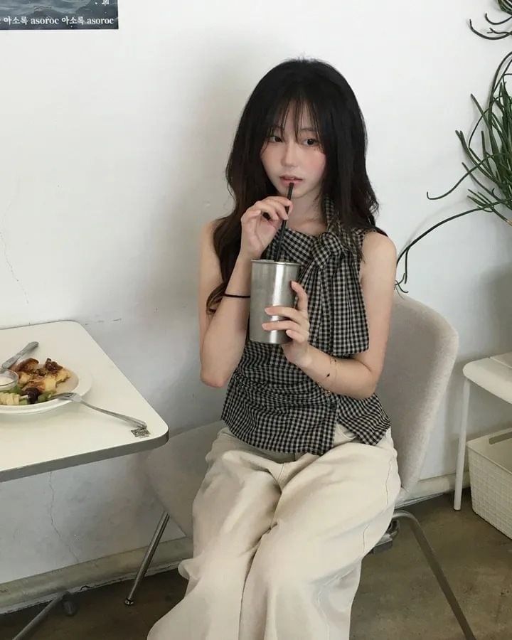 Stand Collar Gingham Ruched Button Crop Tank
