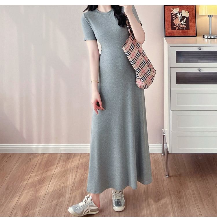 Maternity Short-Sleeve Crew Neck Plain Maxi T-Shirt Dress