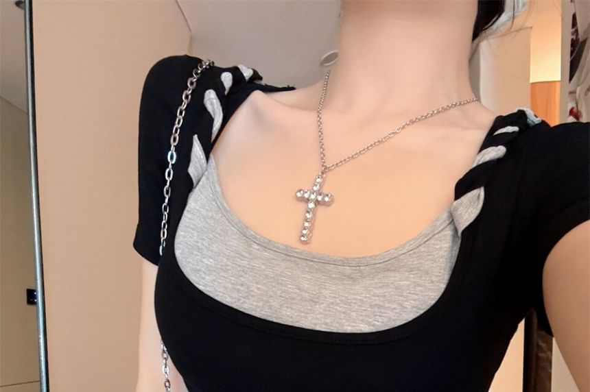 Short-Sleeve Scoop Neck Two Tone Padded T-Shirt