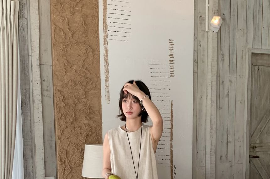 Sleeveless Round Neck Plain Maxi A-Line Dress