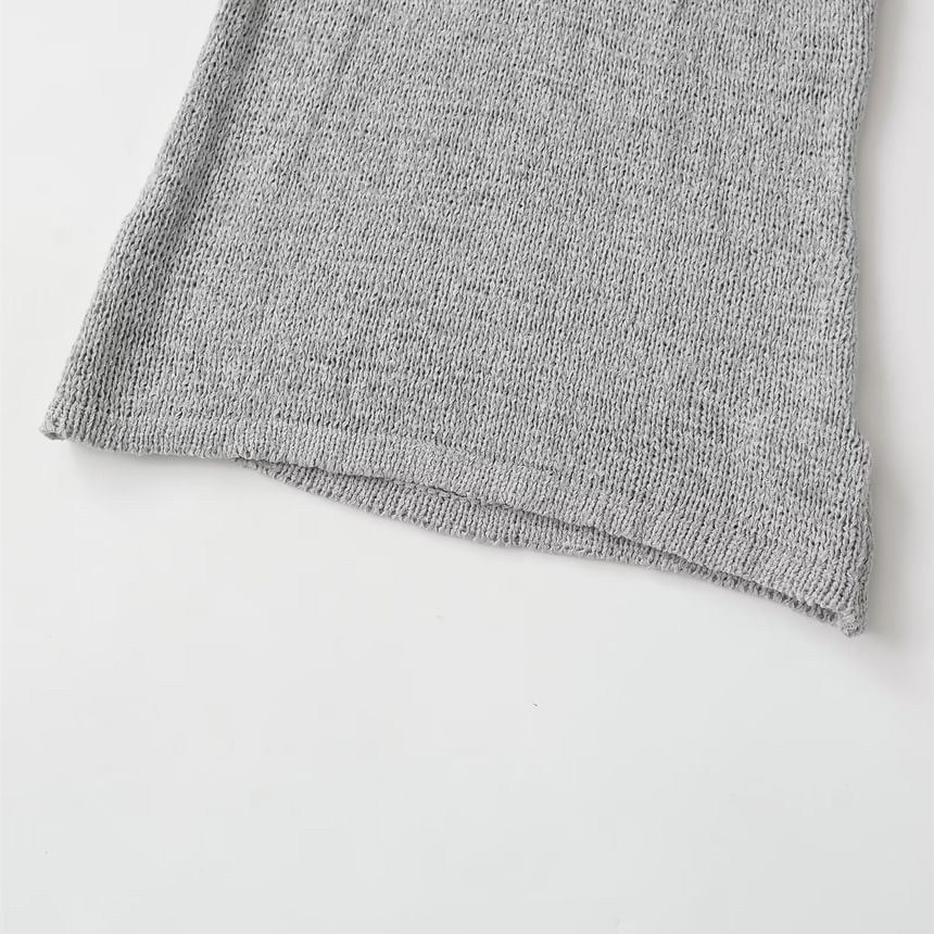 Plain Halter Neck Crop Knit Top