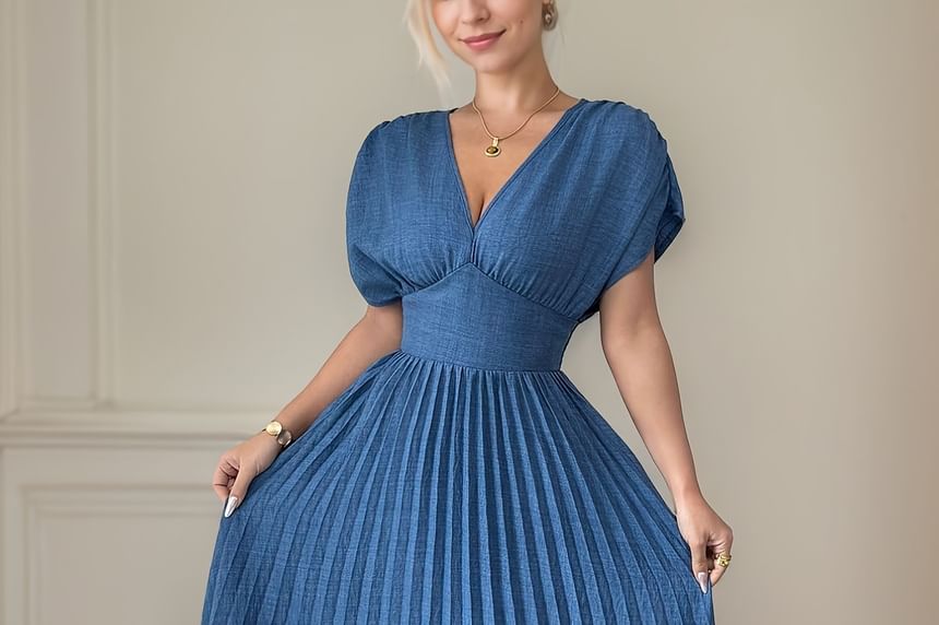 Sleeveless V-Neck Plain Ruched Maxi Pleated A-Line Dress