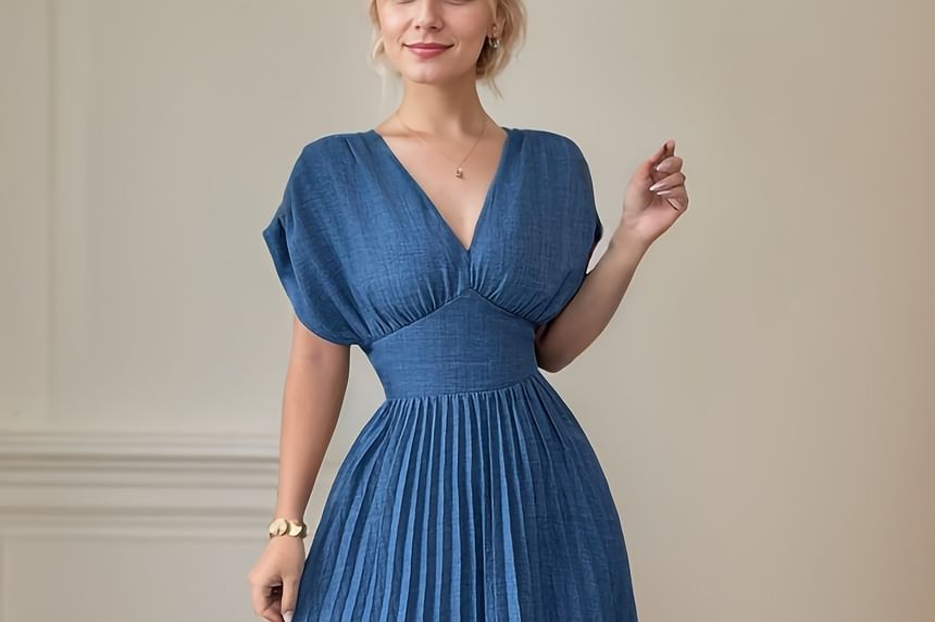 Sleeveless V-Neck Plain Ruched Maxi Pleated A-Line Dress