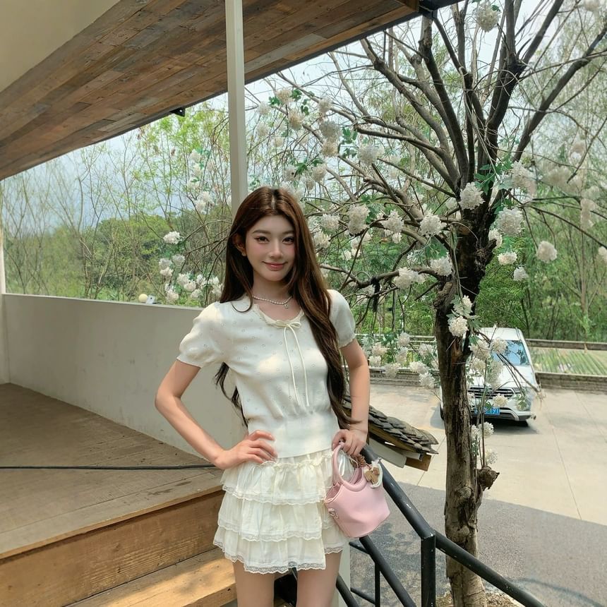 Short Sleeve Plain Slim-Fit Knit Top / High Waist Lace-Trim Mini Tiered Skirt