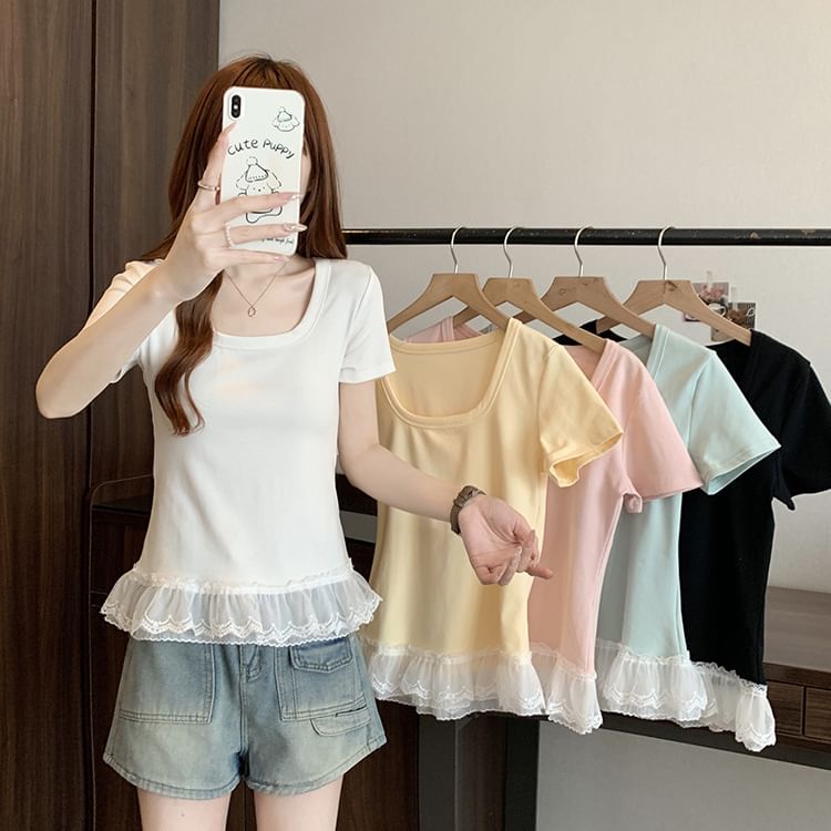 Short-Sleeve Scoop Neck Lace Panel Slim Fit T-Shirt