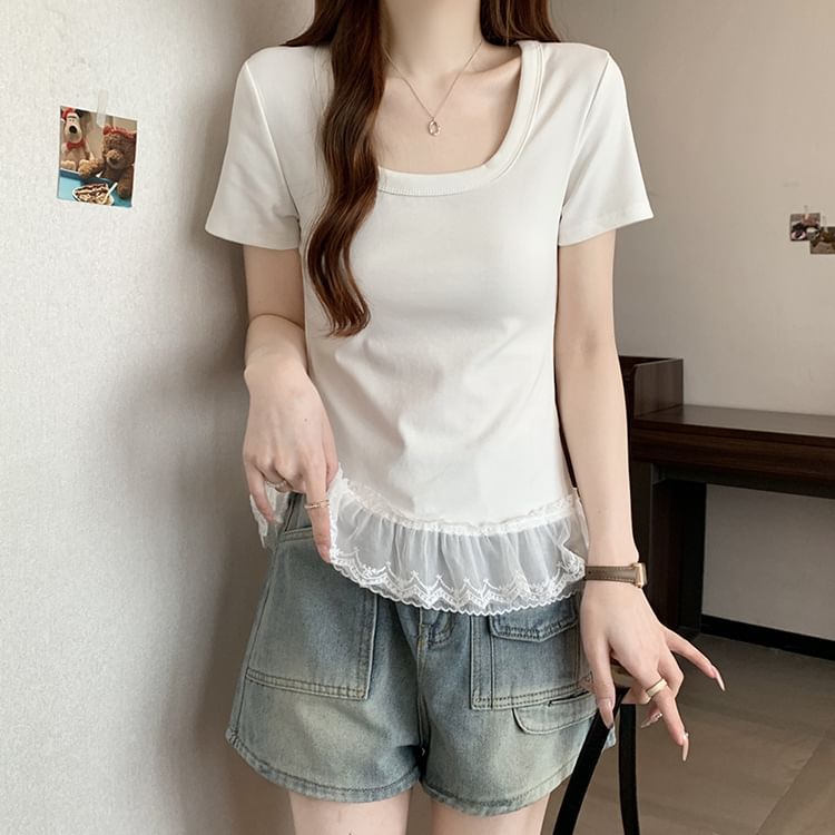 Short-Sleeve Scoop Neck Lace Panel Slim Fit T-Shirt