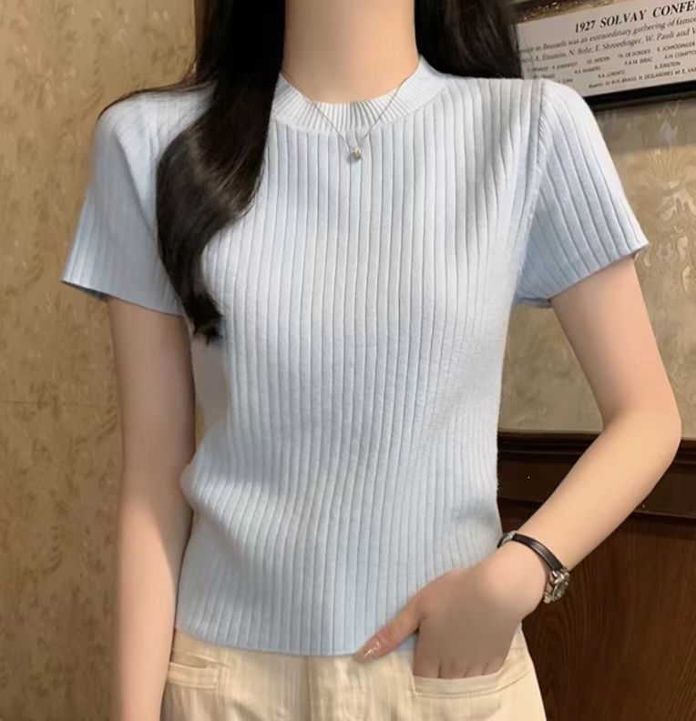 Cropped Crewneck Knit Top with Short Sleeves
