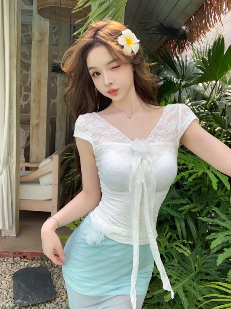 Short-Sleeve V-Neck Lace Panel Top