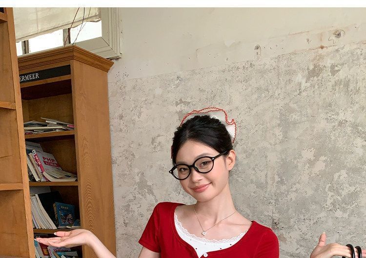 Mock Two-Piece Short-Sleeve Two-Tone Lace Trim Henley T-Shirt